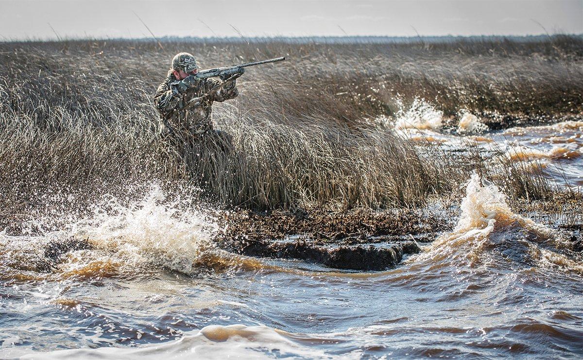 In less than a minute, the wind shifted from east to south-southeast, and small offshore waves became pounding breakers. Photo © Bill Konway