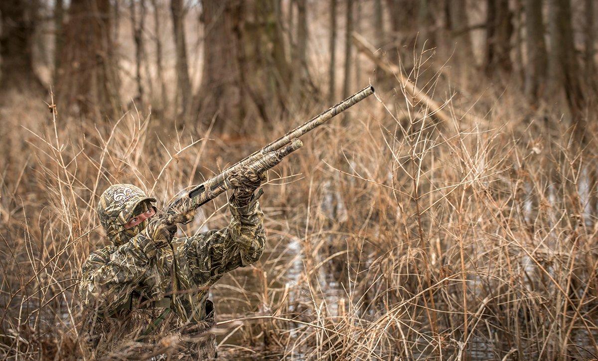 Here they come, swinging into your timber hole. Are you ready? Photo © Bill Konway