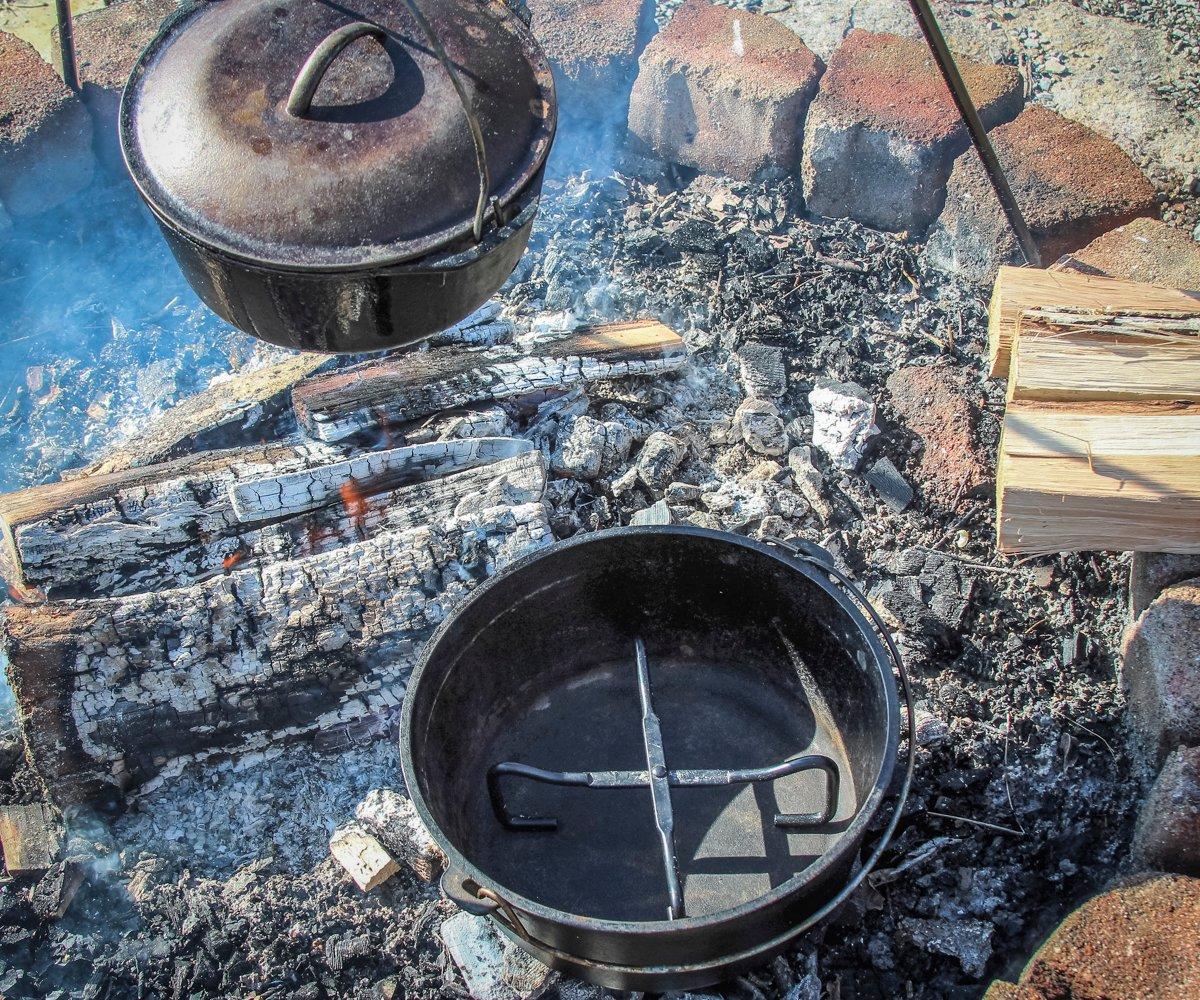 Use a metal trivet to hold the inner pan off the bottom of the Dutch oven for even air flow.