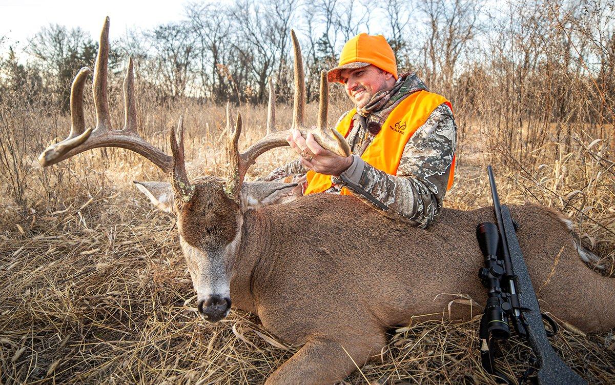 Scoring A Buck - Wideners Shooting, Hunting & Gun Blog