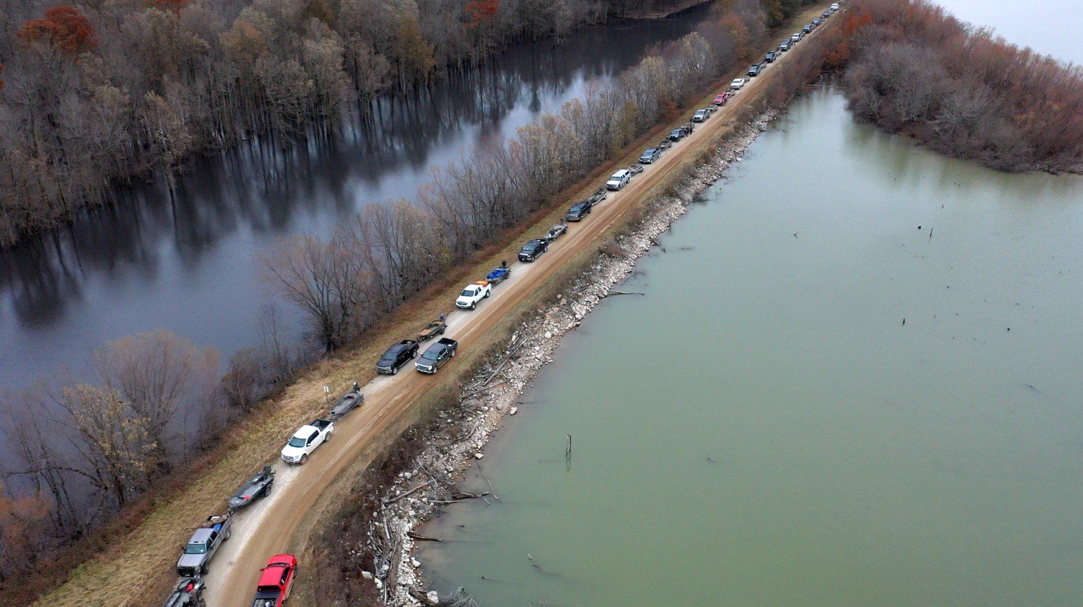 Image: crowded_ducks_3