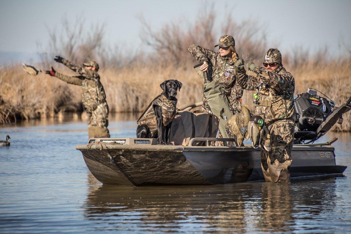 The key to a good flash hunt? Be set up, loaded and ready when the flight begins. Photo © Tom Rassuchine/Banded