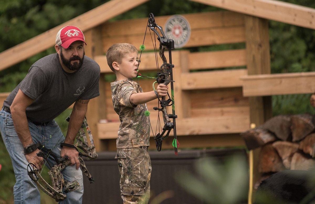 What to Know About Low-Poundage Bowhunting - Realtree Camo