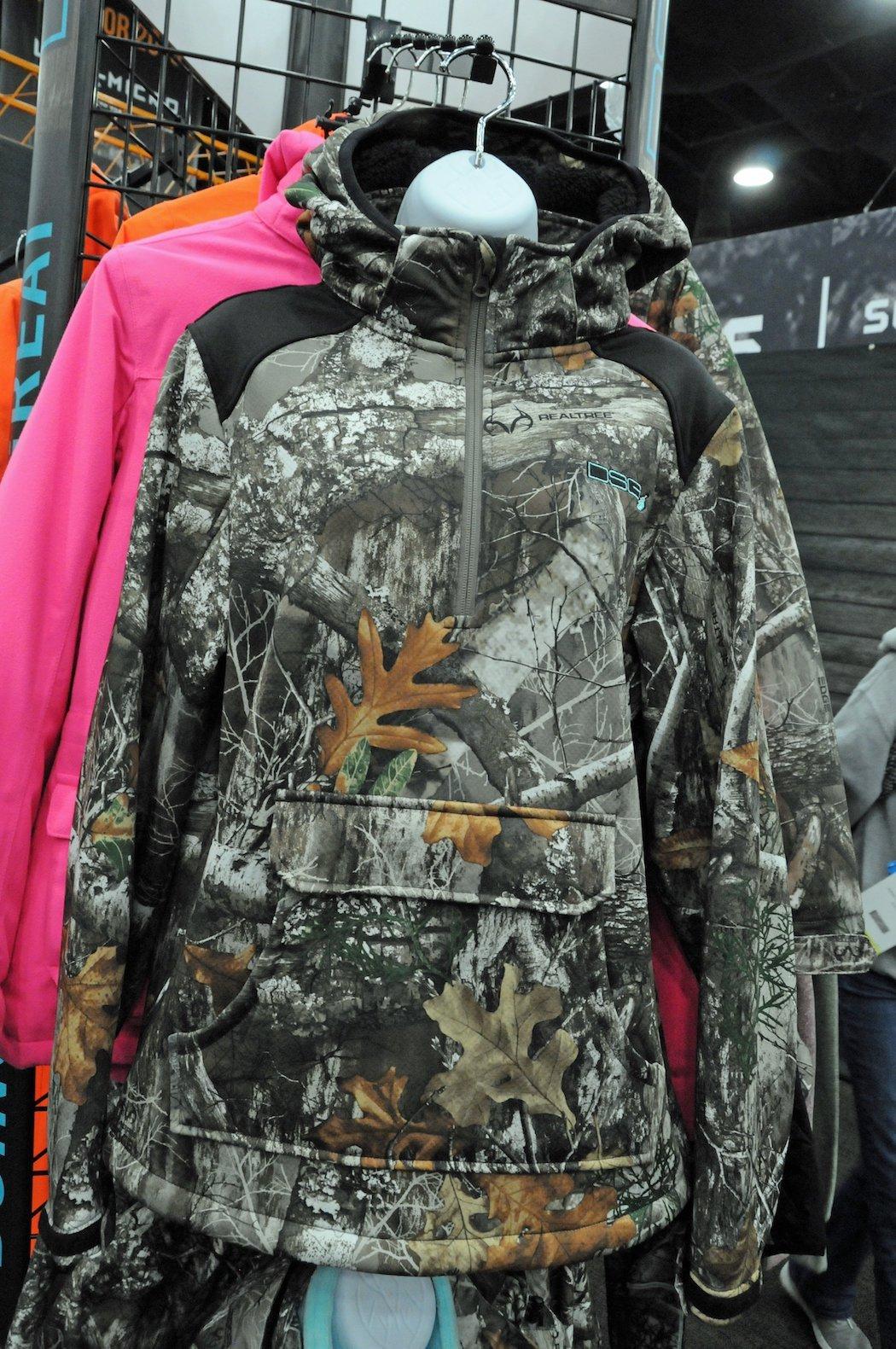 DSG Outerwear Women's Mossy Oak Obsession Ultra Lightweight Long Sleeve  Hunting Shirt