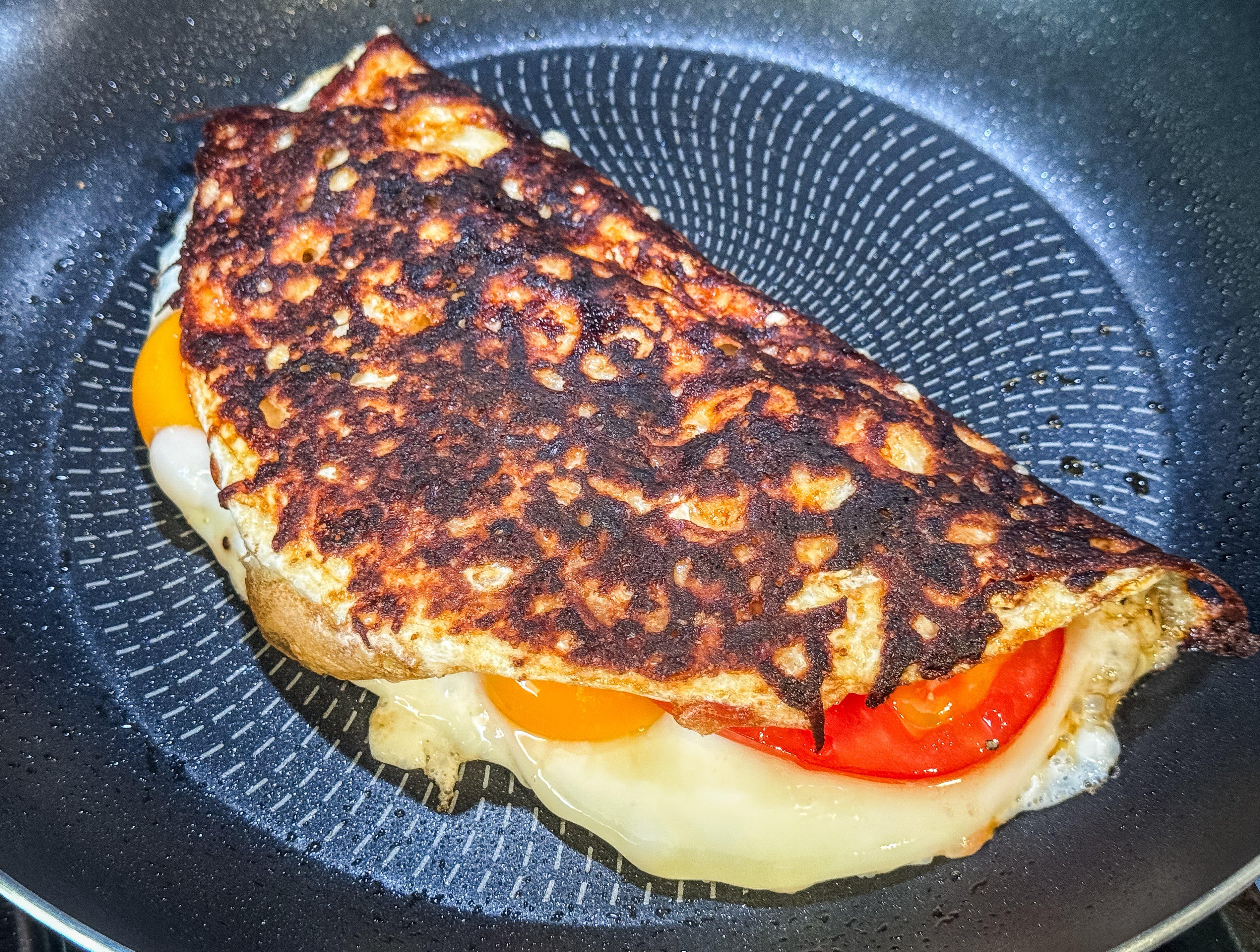 Image: egg_flip_bacon_5