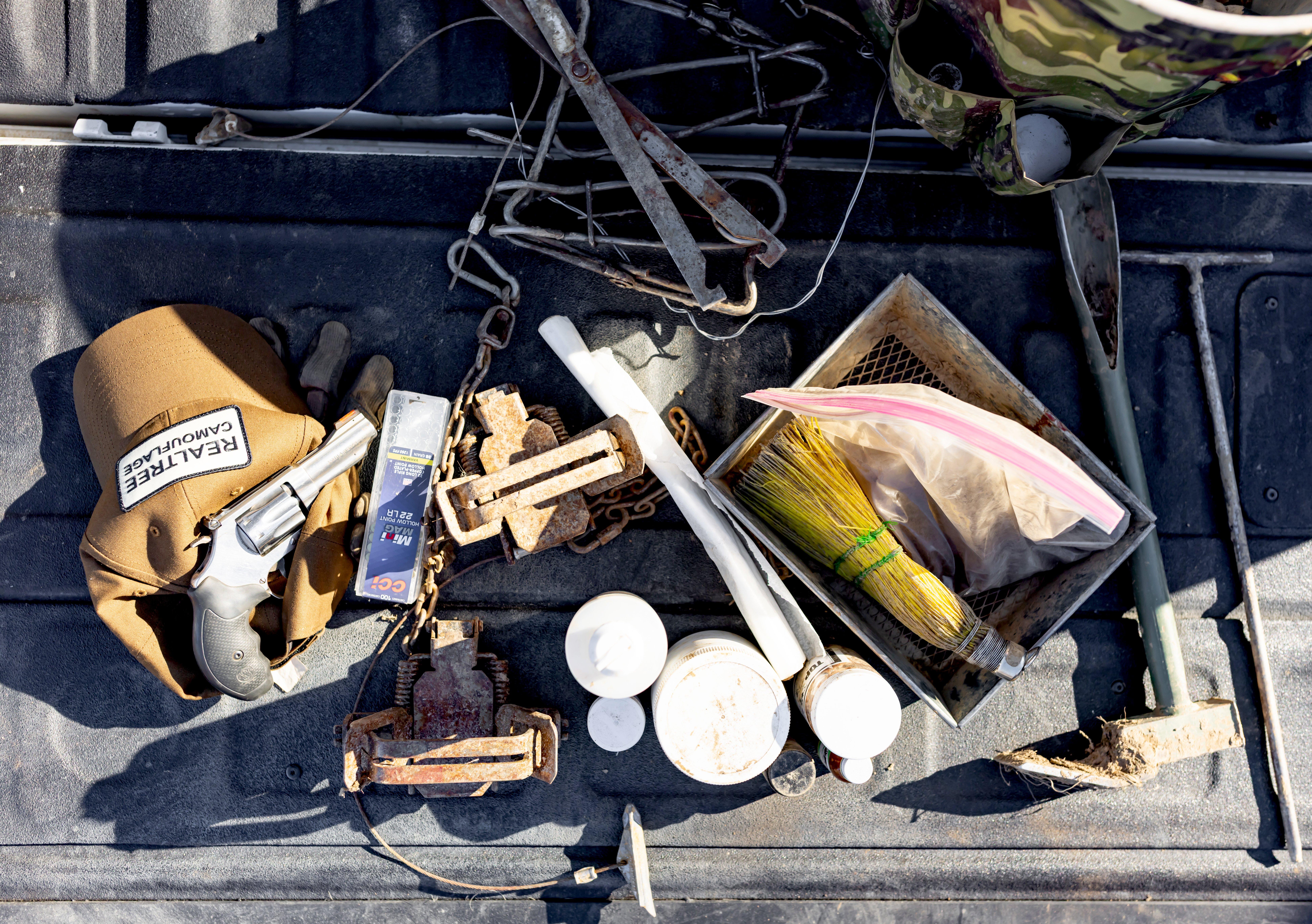 Image: essential_trap_gear