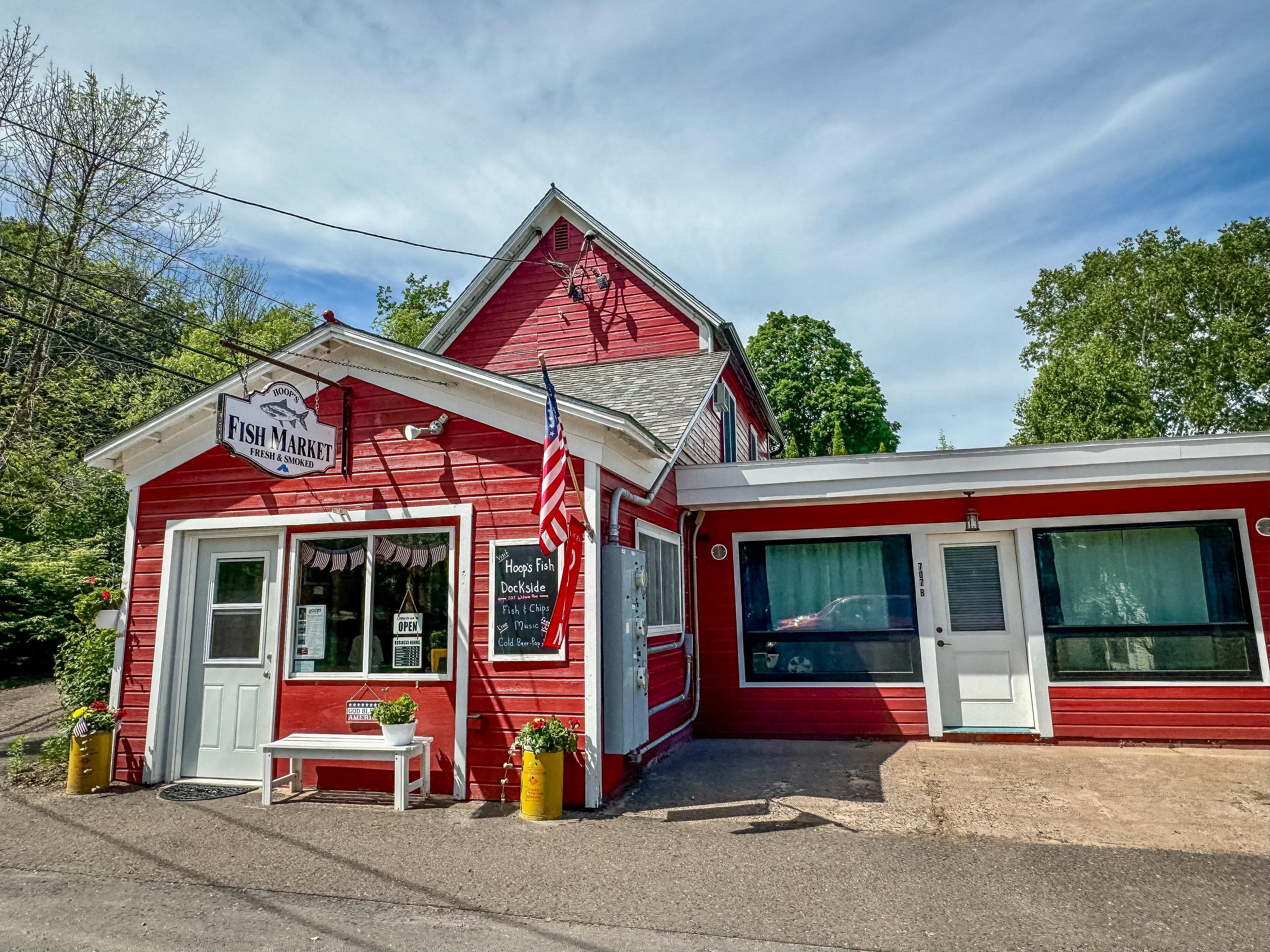 Image: fish_houses_17