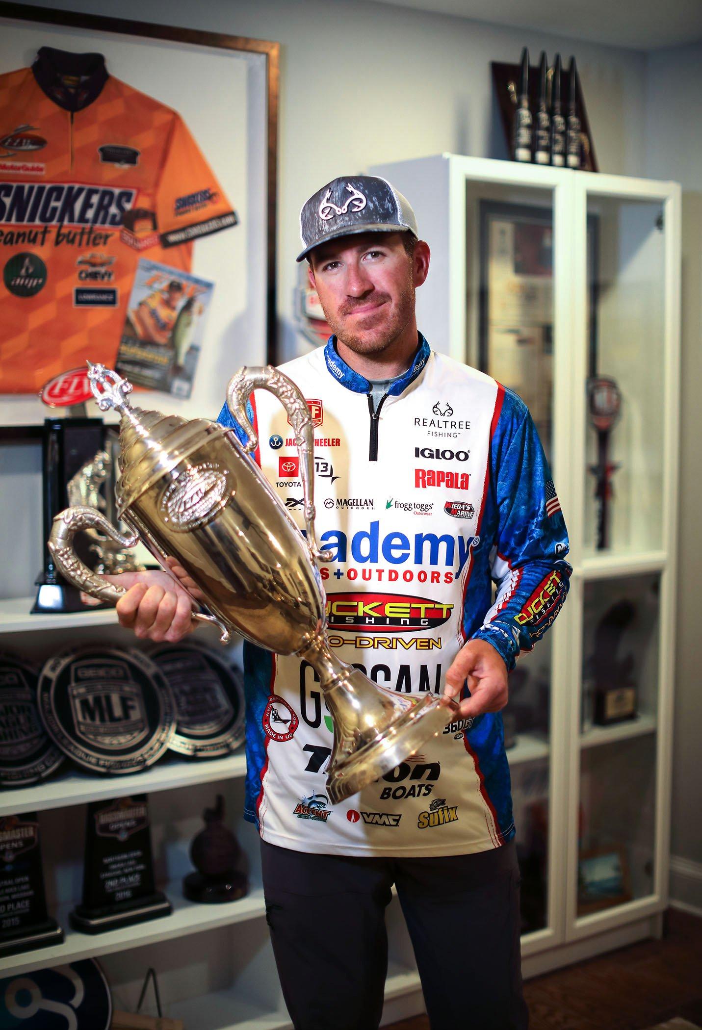 Pro Staff - Jacob Wheeler starts Bass Elite fishing tournament