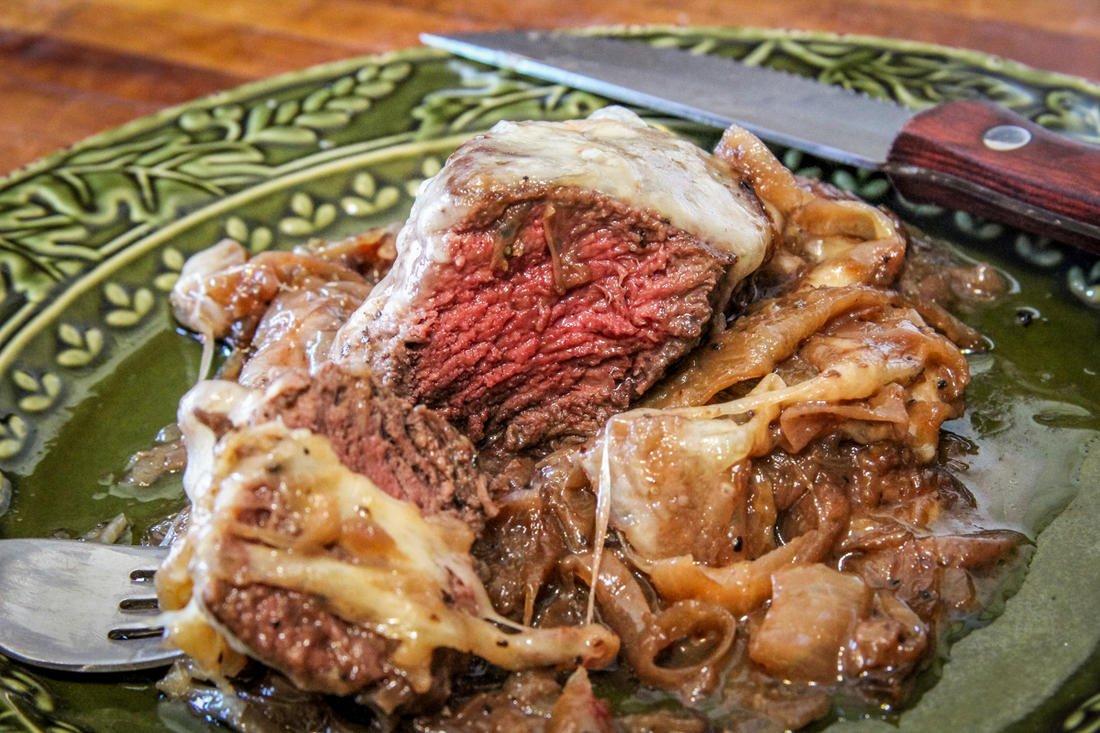 Image: french_onion_backstrap_medallions_1