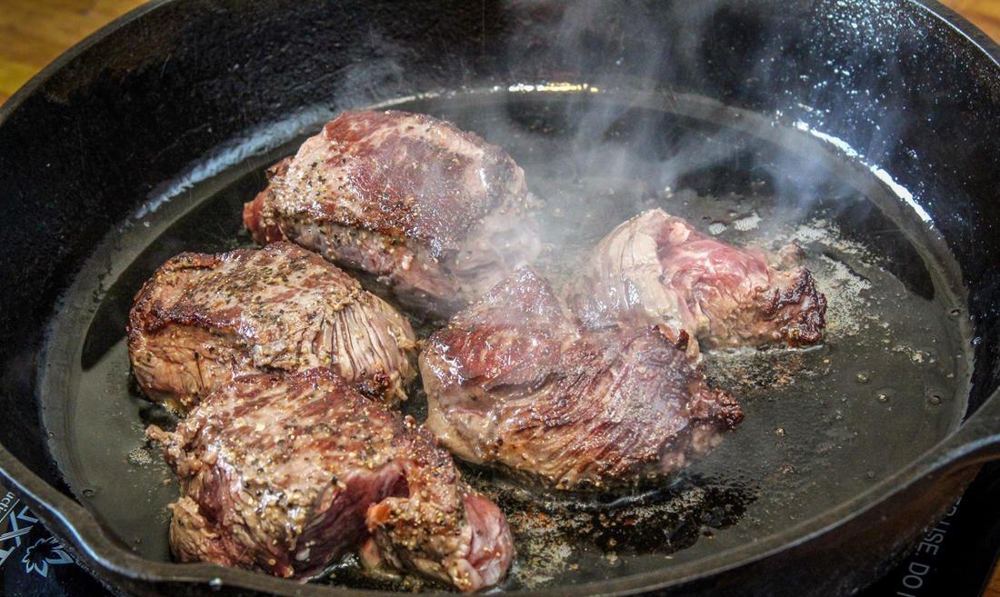 Image: french_onion_backstrap_medallions_4