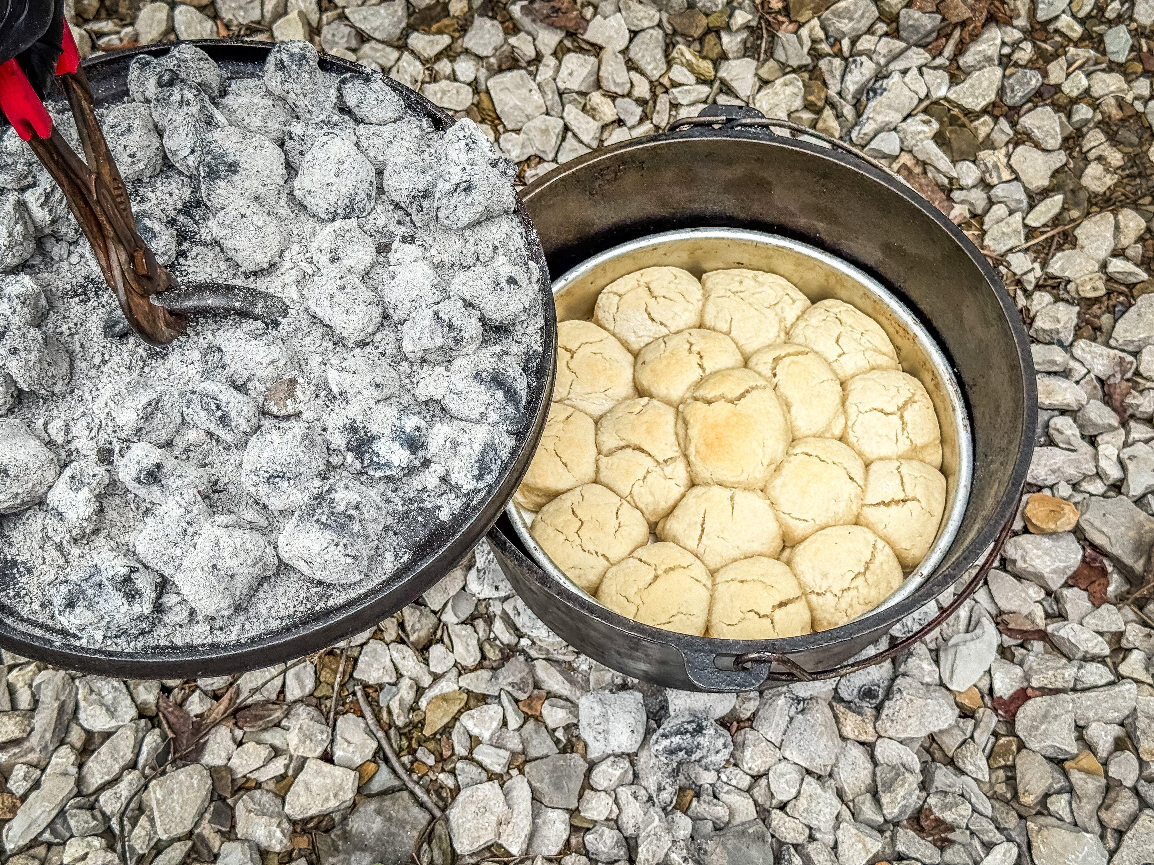 Image: garlic_butter_biscuits_11