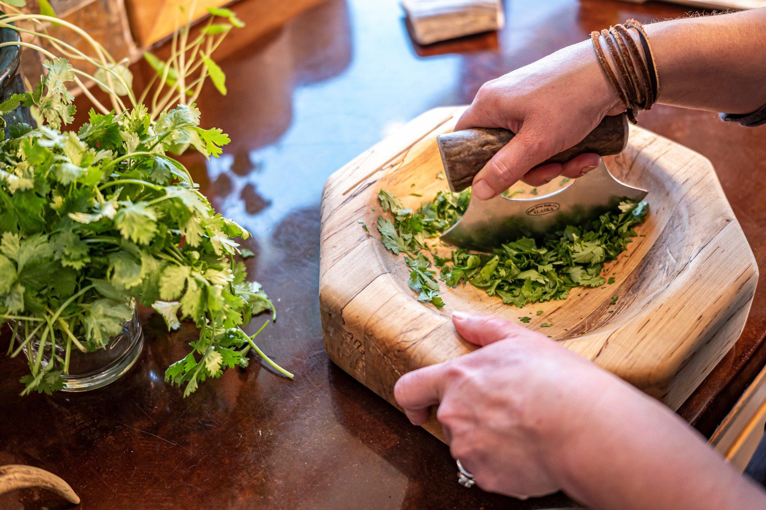 Traditional street taco toppings include cilantro, white onion, and sliced radish. Image by GritMedia