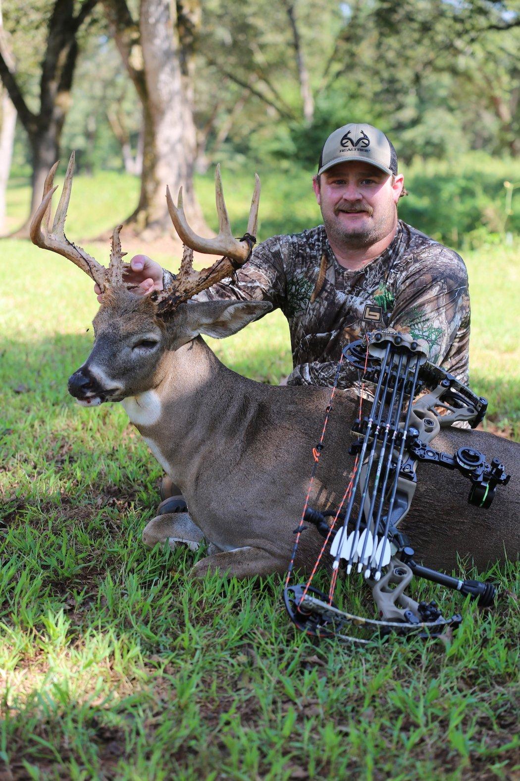 Michael Pitts' Pig of a Whitetail
