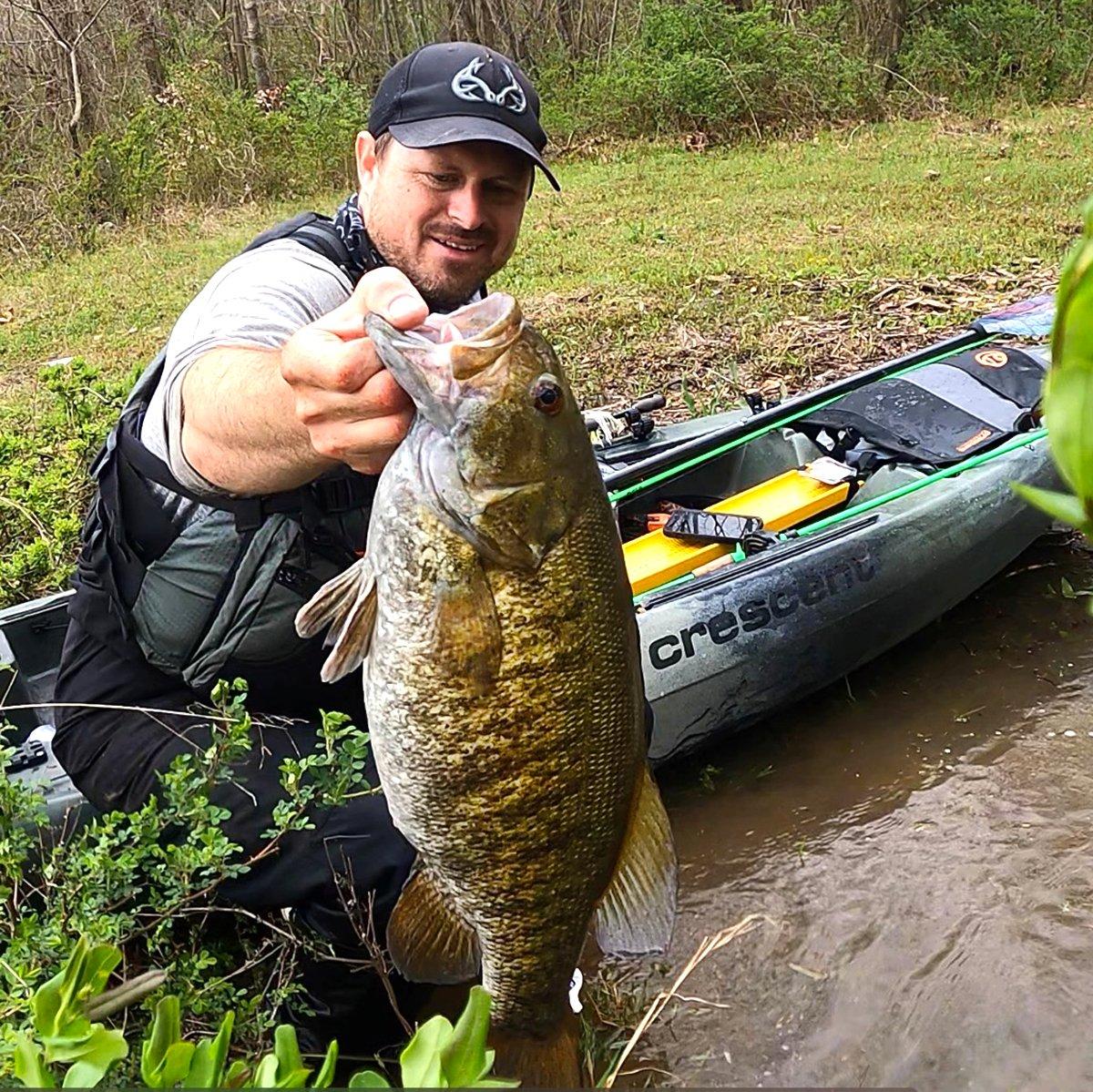 Kayaking vs. wade-fishing for crappie