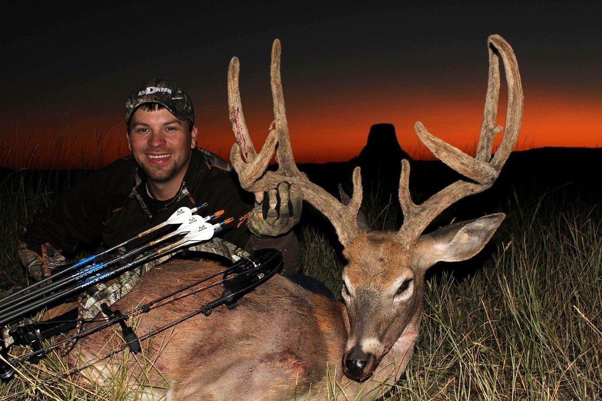 Wyoming is one of the best states to shoot a velvet buck. Image by HeadHunters TV