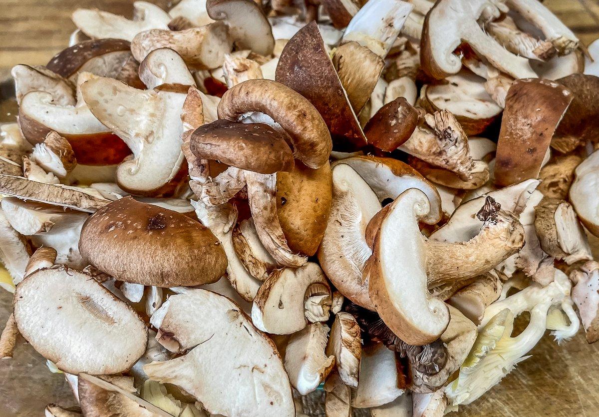 Slice your favorite mushrooms.