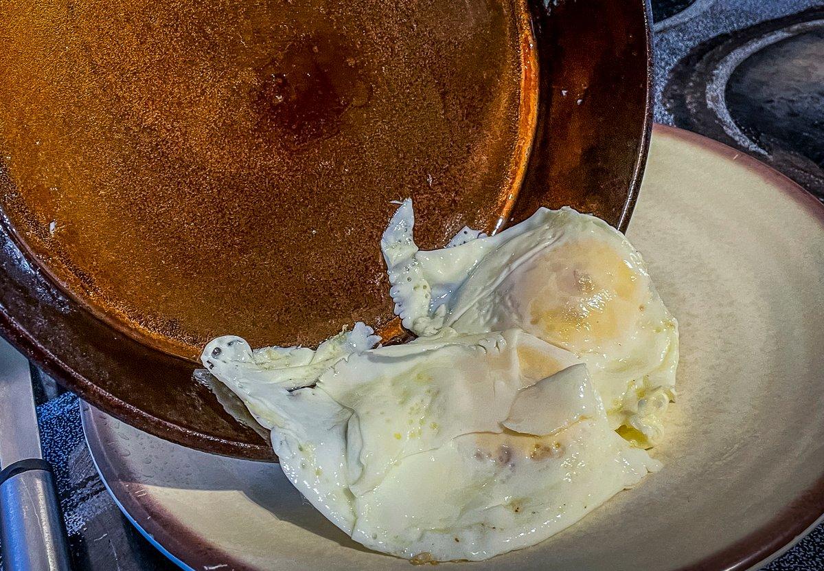 With just a light coating of nonstick spray on the pan, eggs will slide right out with easy cleanup.