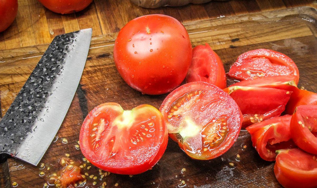 Cut your ripe tomatoes into wedges and remove most of the seeds.