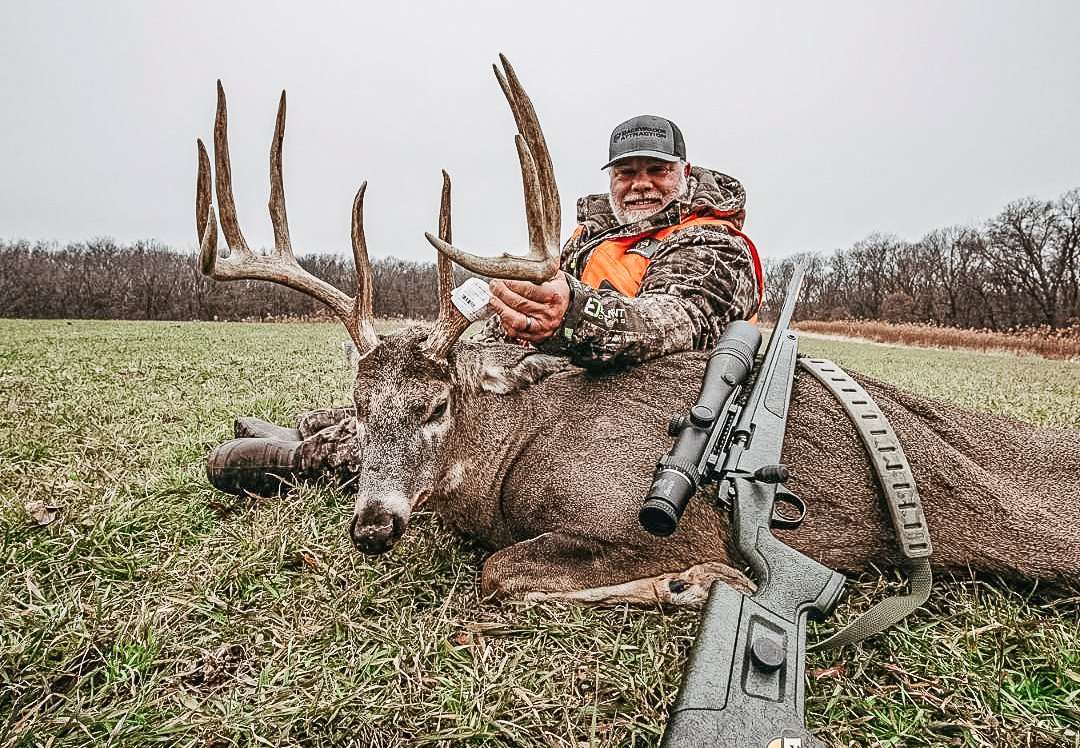 Burgess' Iowa buck stretched the tape to 174 inches (green gross score). Image by Small Town Hunting