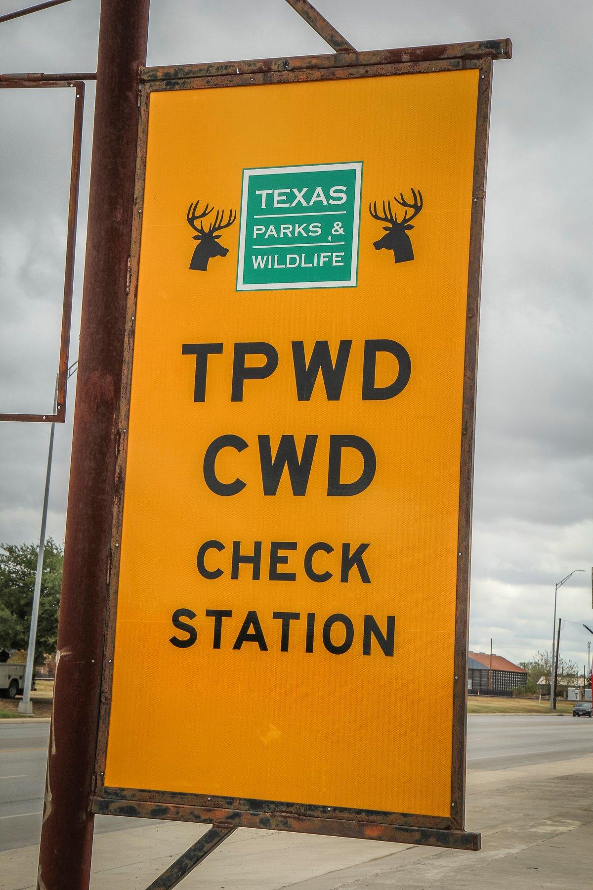A CWD check station in Texas. Image by Will Brantley