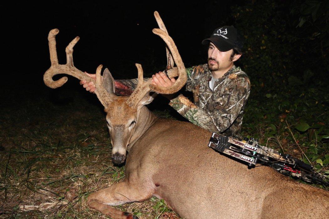 Josh Honeycutt's Huge Velvet 8-Pointer