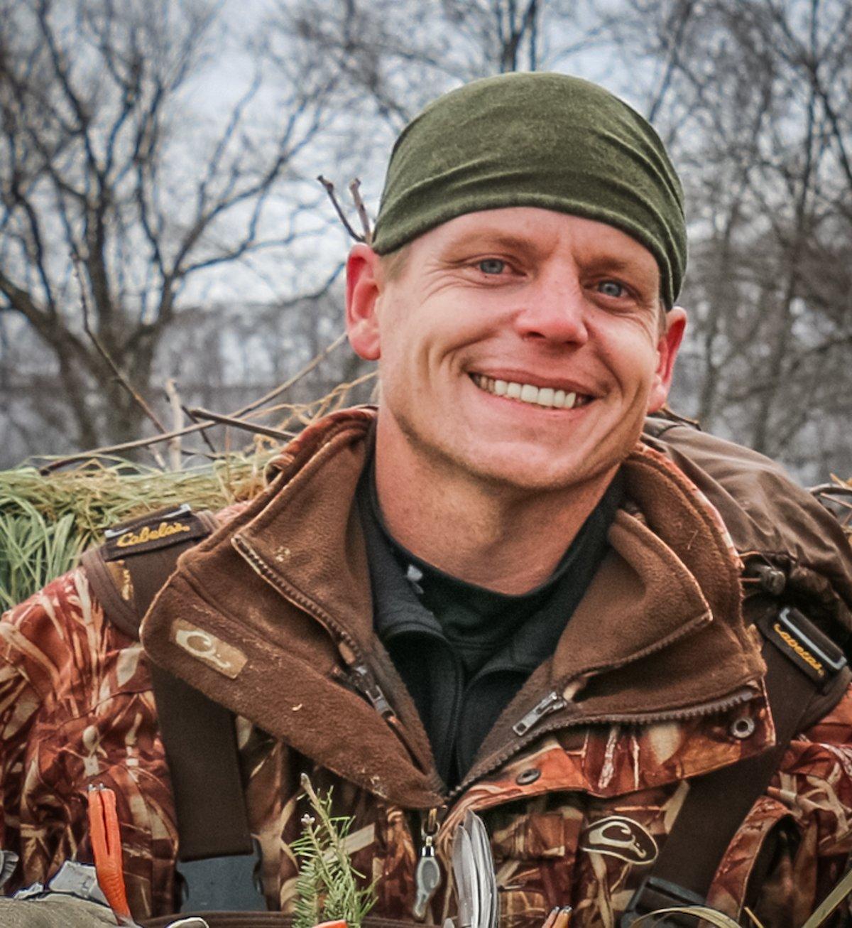 Veteran guide Jeremy Dersham has learned through years of trial and error how to put pressured ducks in front of clients. Photo © Brian Lovett