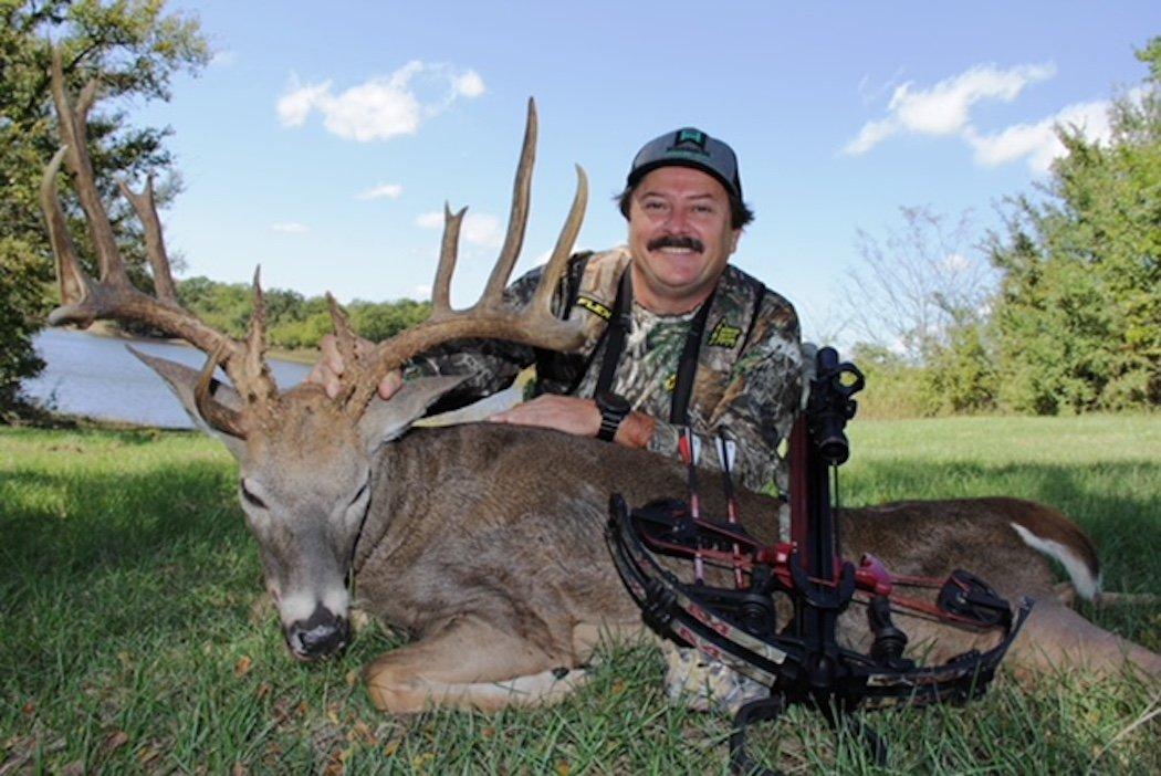 Joe Shults' Awesome Whitetail