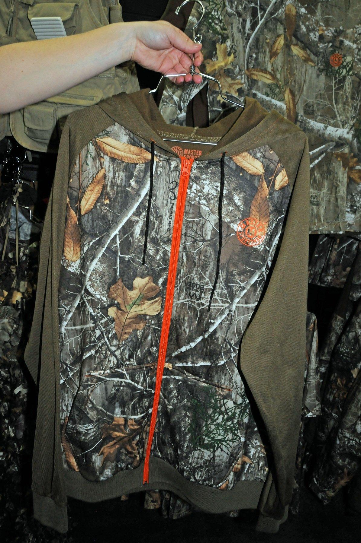 Master Sportsman Bullzeye Full Zip Hoodie in Realtree EDGE