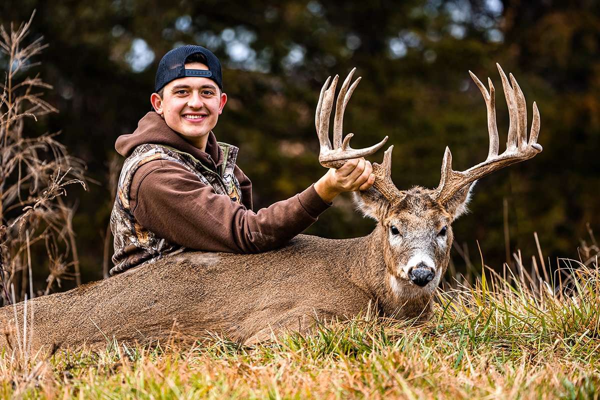 Max Mongrello moved to Iowa to shoot big bucks, and that's what he's doing. Image courtesy of Max Mongrello