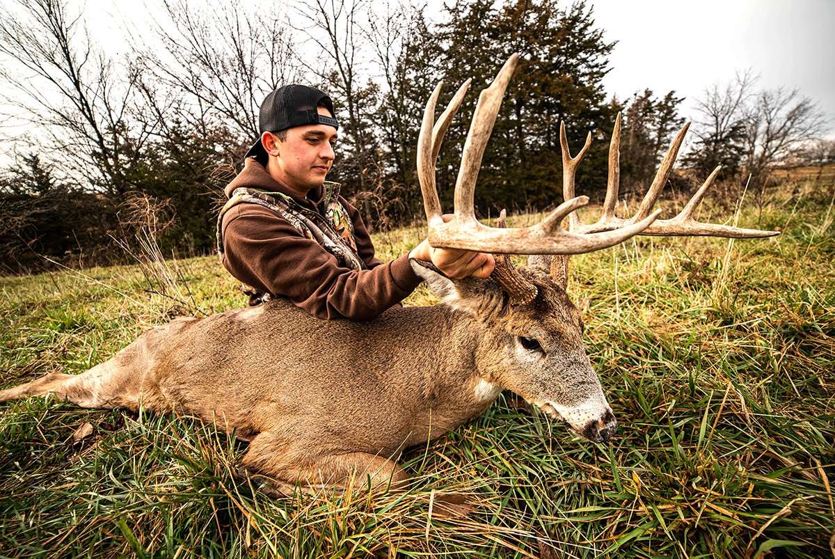 This buck has it all, including a lot of points, long tines, and great mass. Image courtesy of Max Mongrello