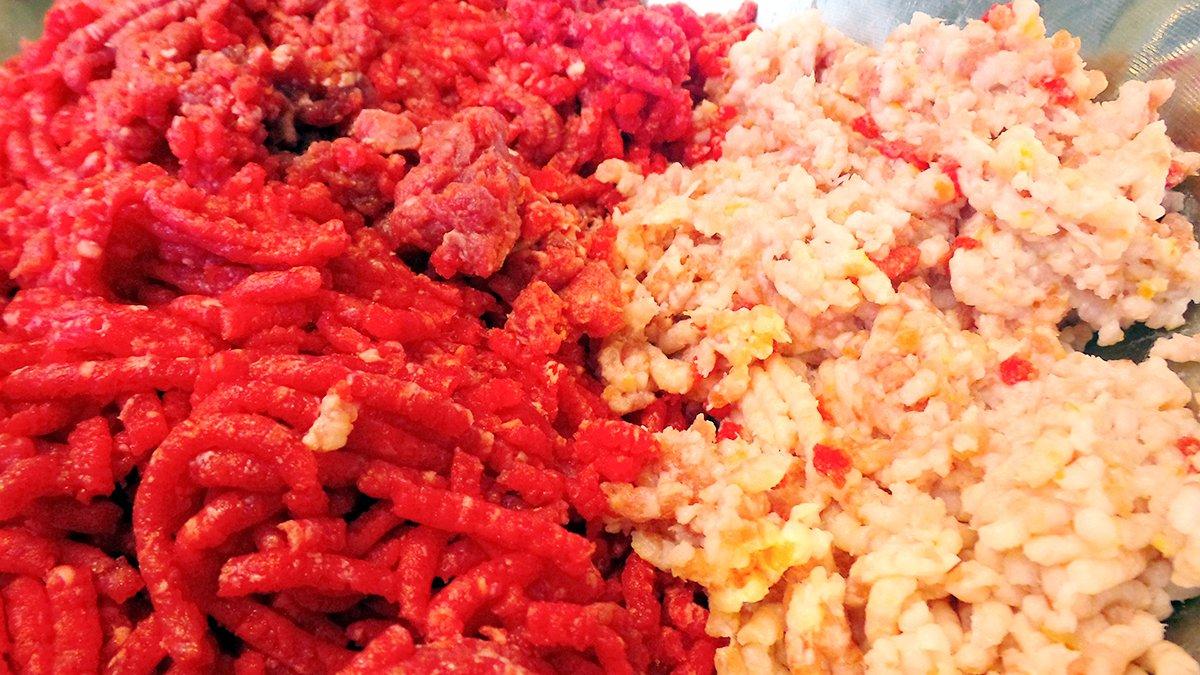 Mix ground bacon into the venison for the needed fat that binds the sausage.