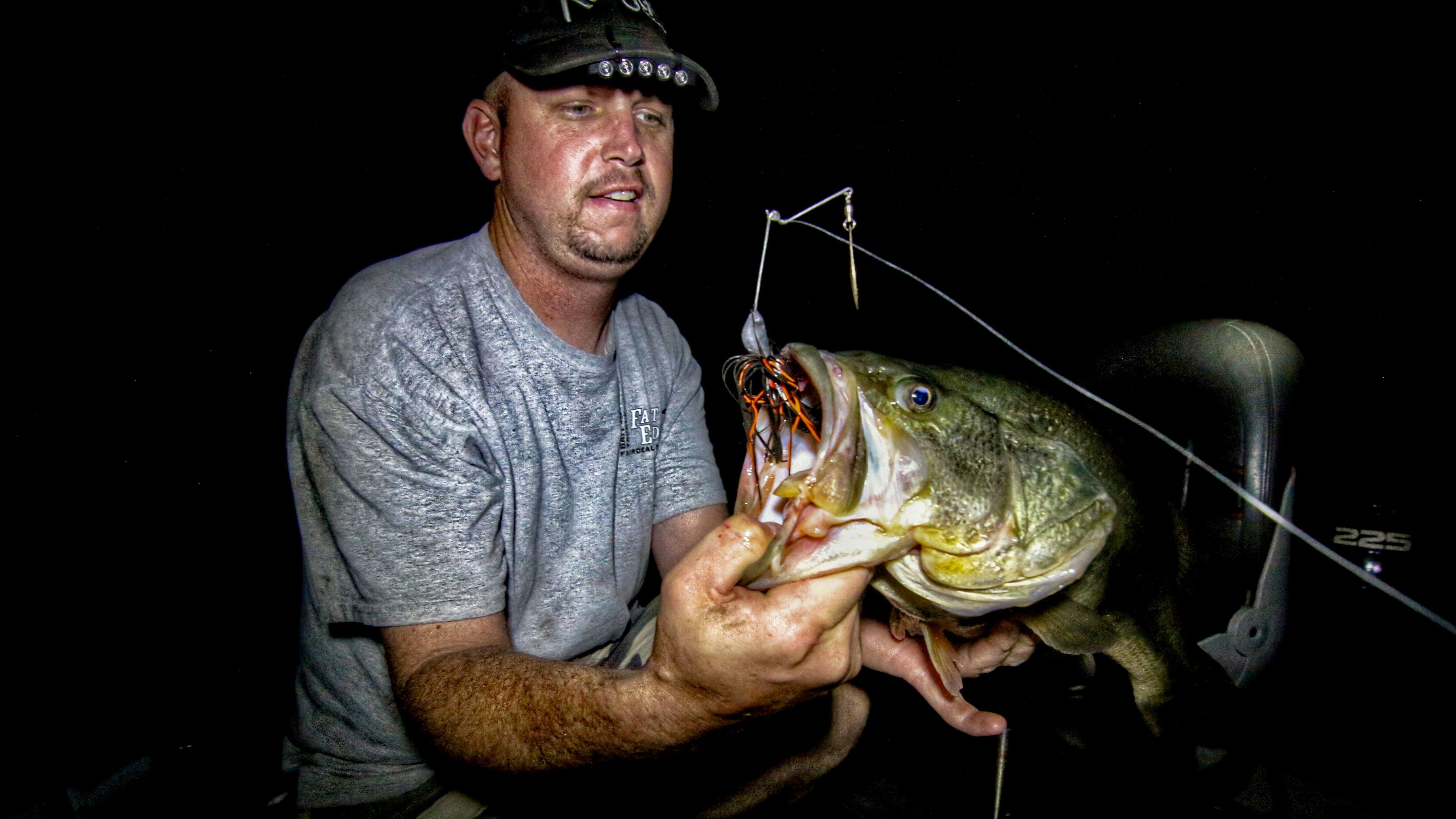 Image: night_fishing_bass_1