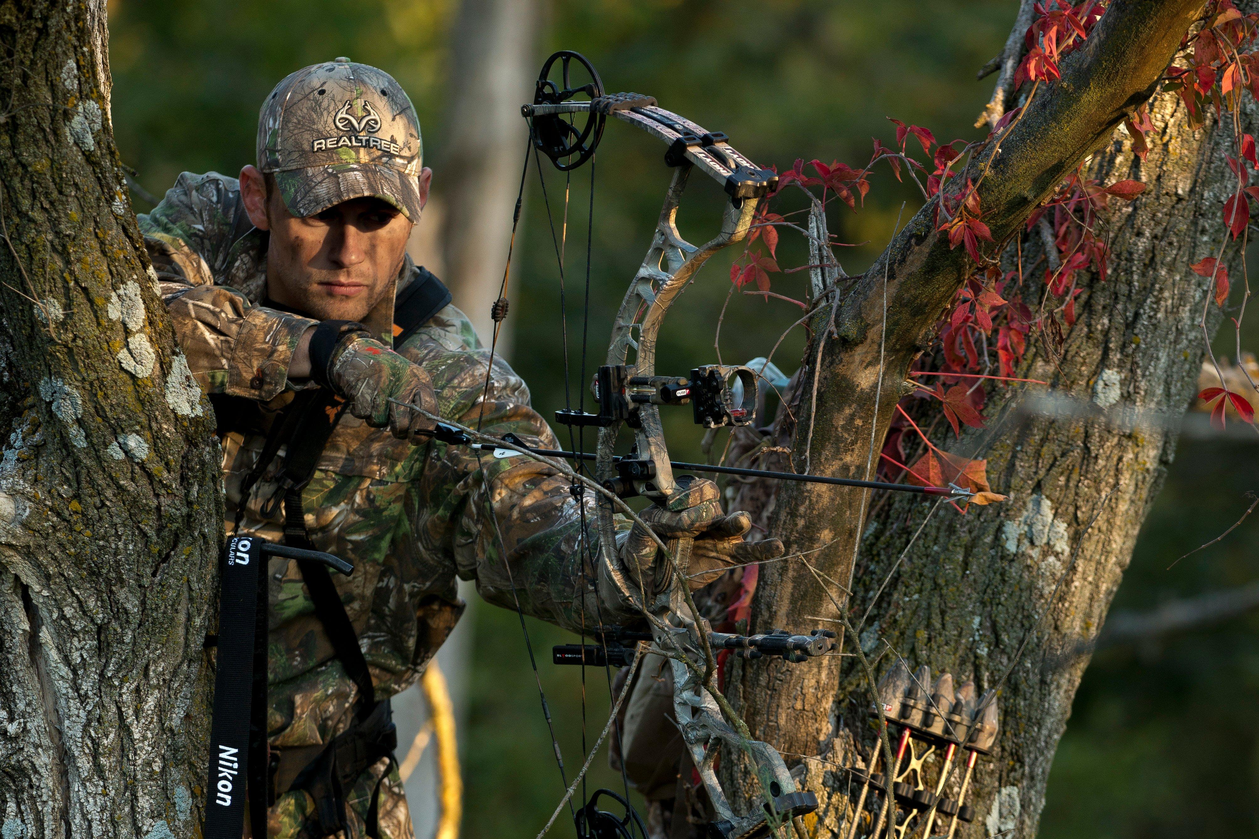 The Body of a Bowhunter - Realtree Camo