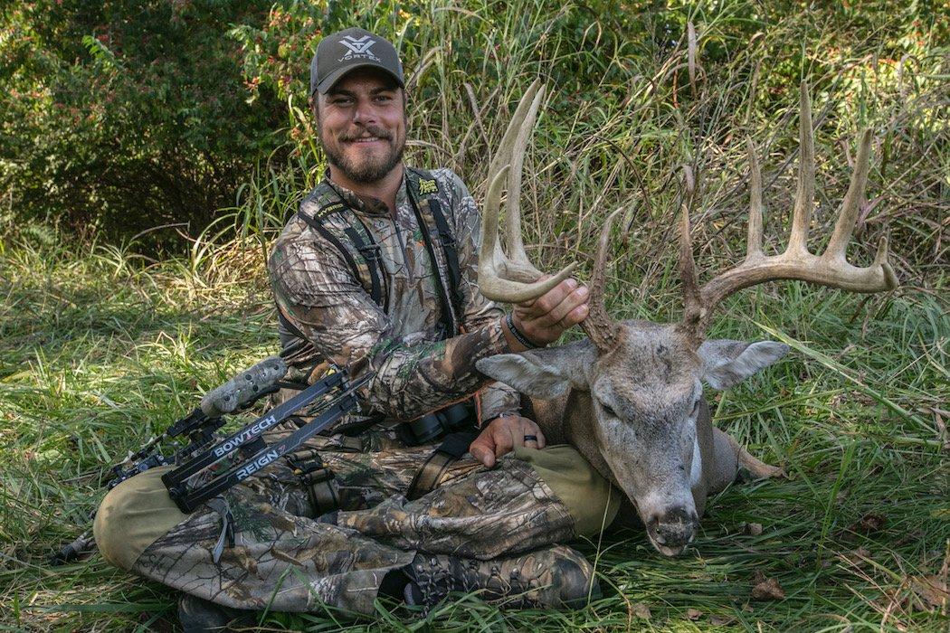 Nate Flynn's Monster Whitetail