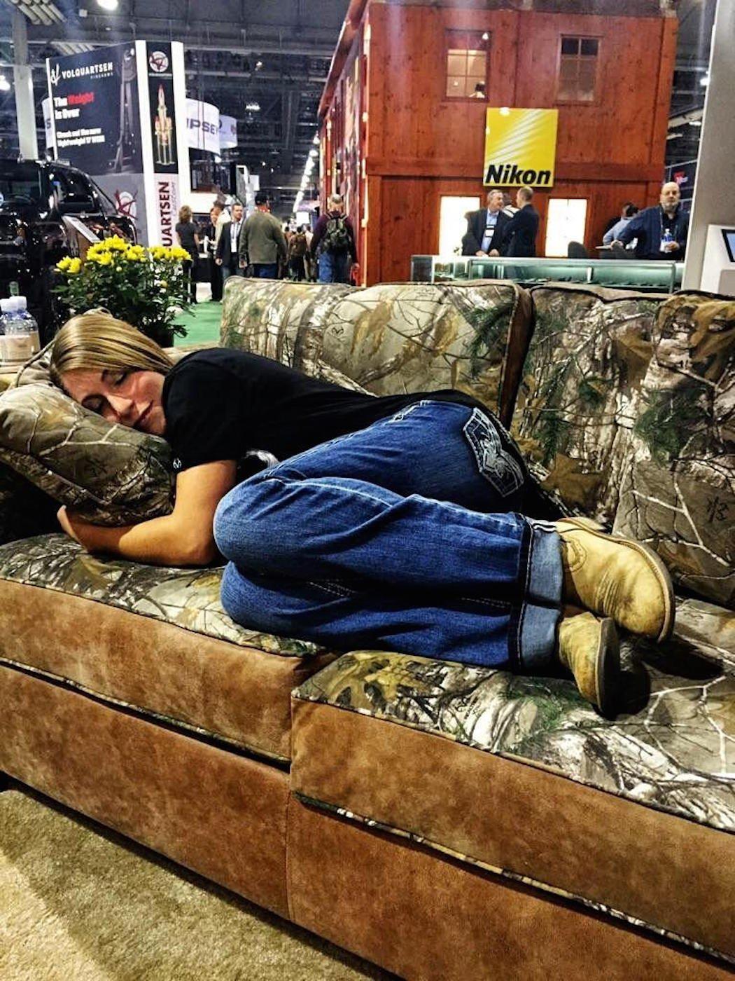 CAMO COUCHES