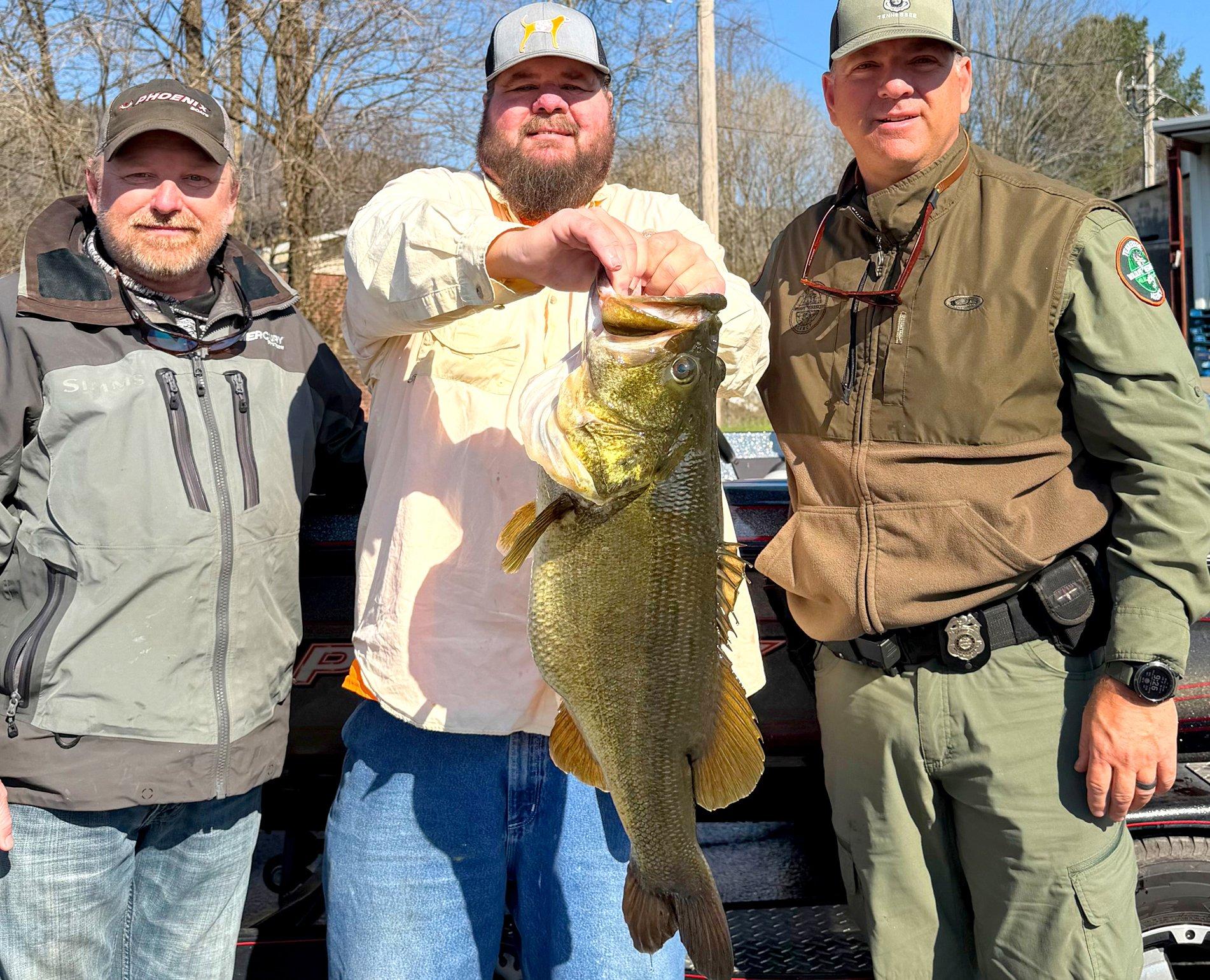Image: realtree_tn_bass_record_01