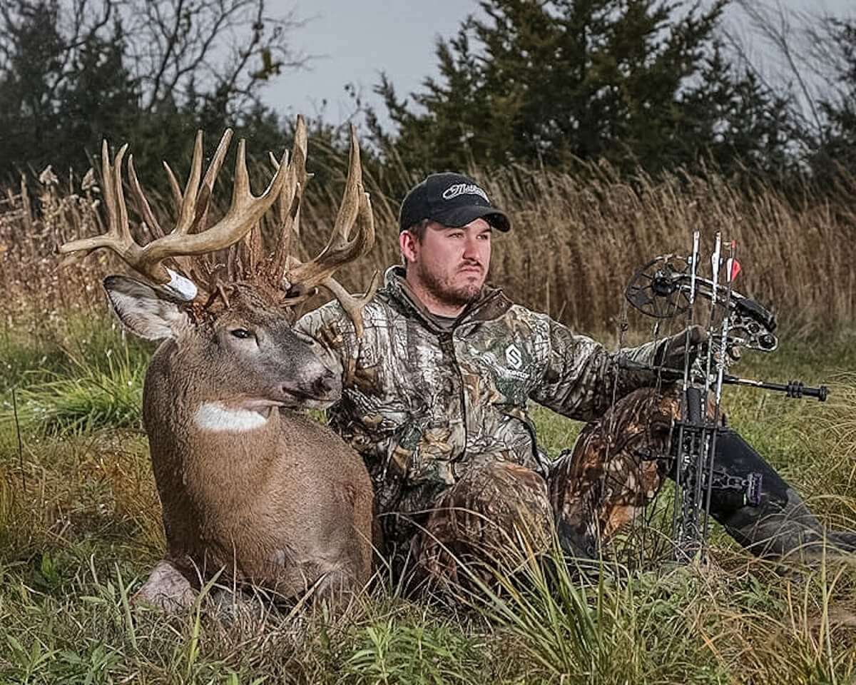 It doesn't matter how you look at this buck, it's impressive. (Jacob Darbyshire photo)