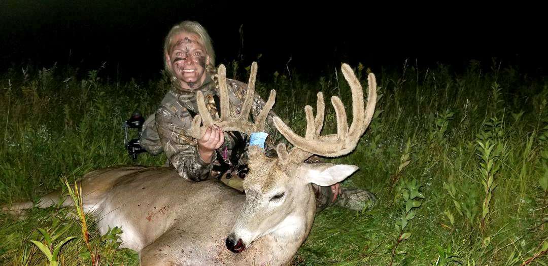 Larson is all smiles with her Upper Midwest buck. (Nicole Larson photo)