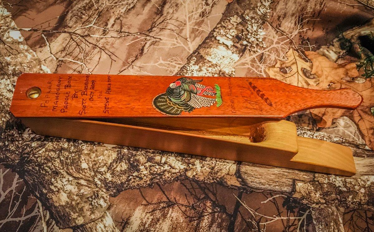 A Scott Basehore poplar and mahogany paddle box © Steve Hickoff photo