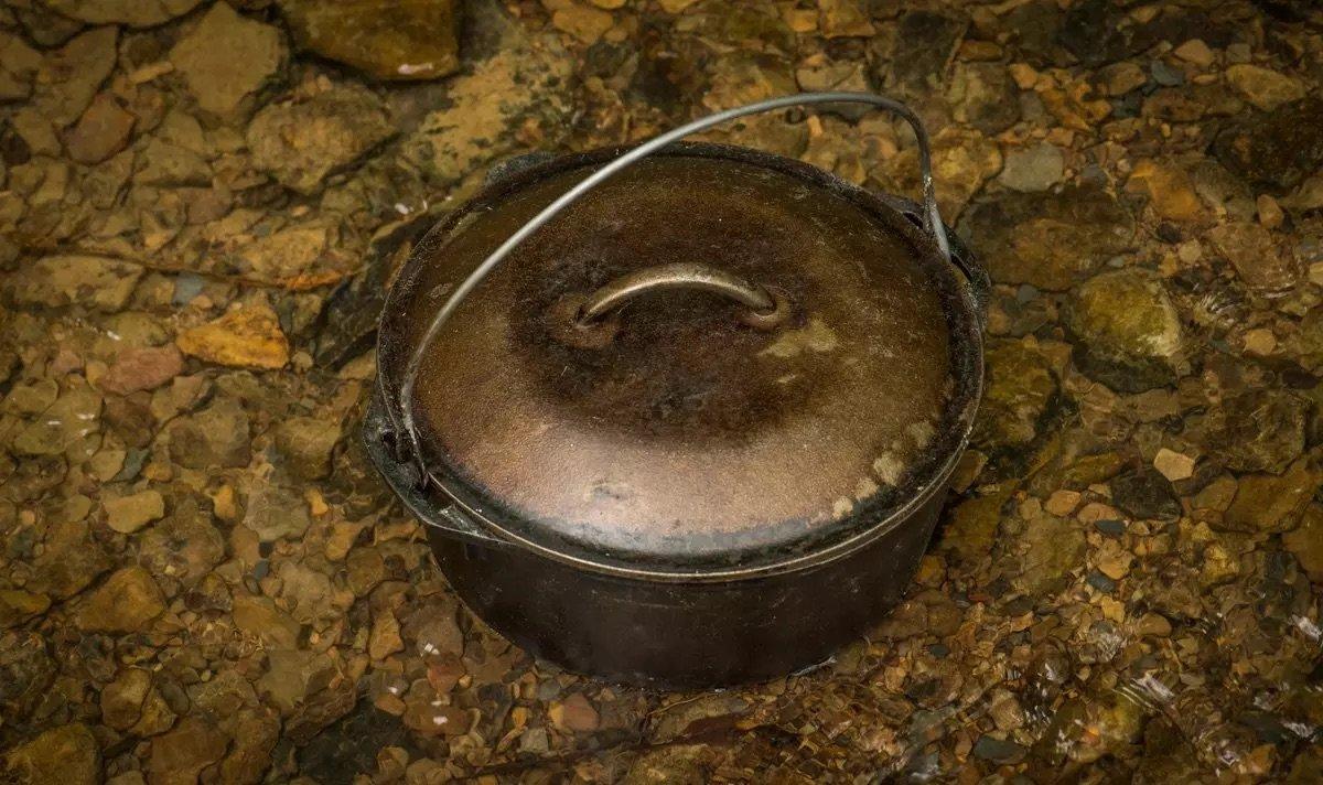 Image: seven_cast_iron_4