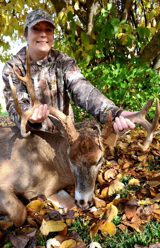 Jamie Shields was certainly happy with her 2021 Kentucky buck. Image by Bryan Shields