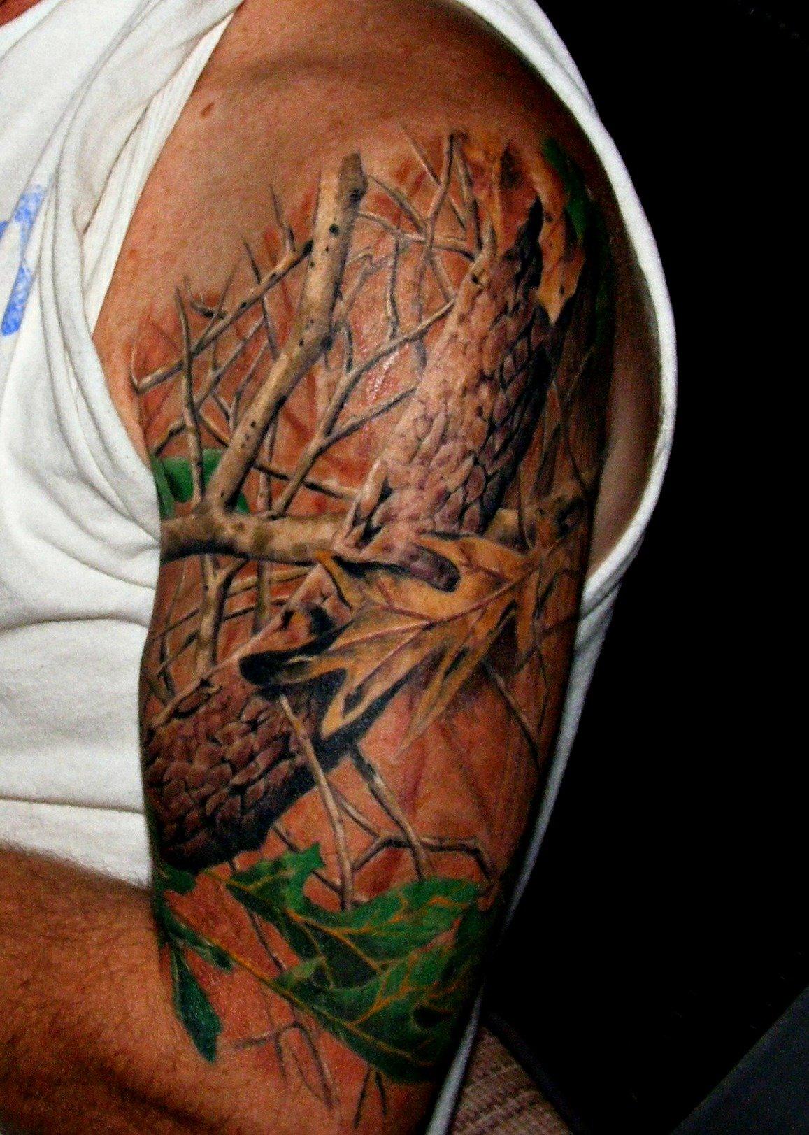 Steve Jackson won the 2012 Realtree Hunting Tattoo Contest with this killer Realtree Hardwoods HD Green half sleeve.