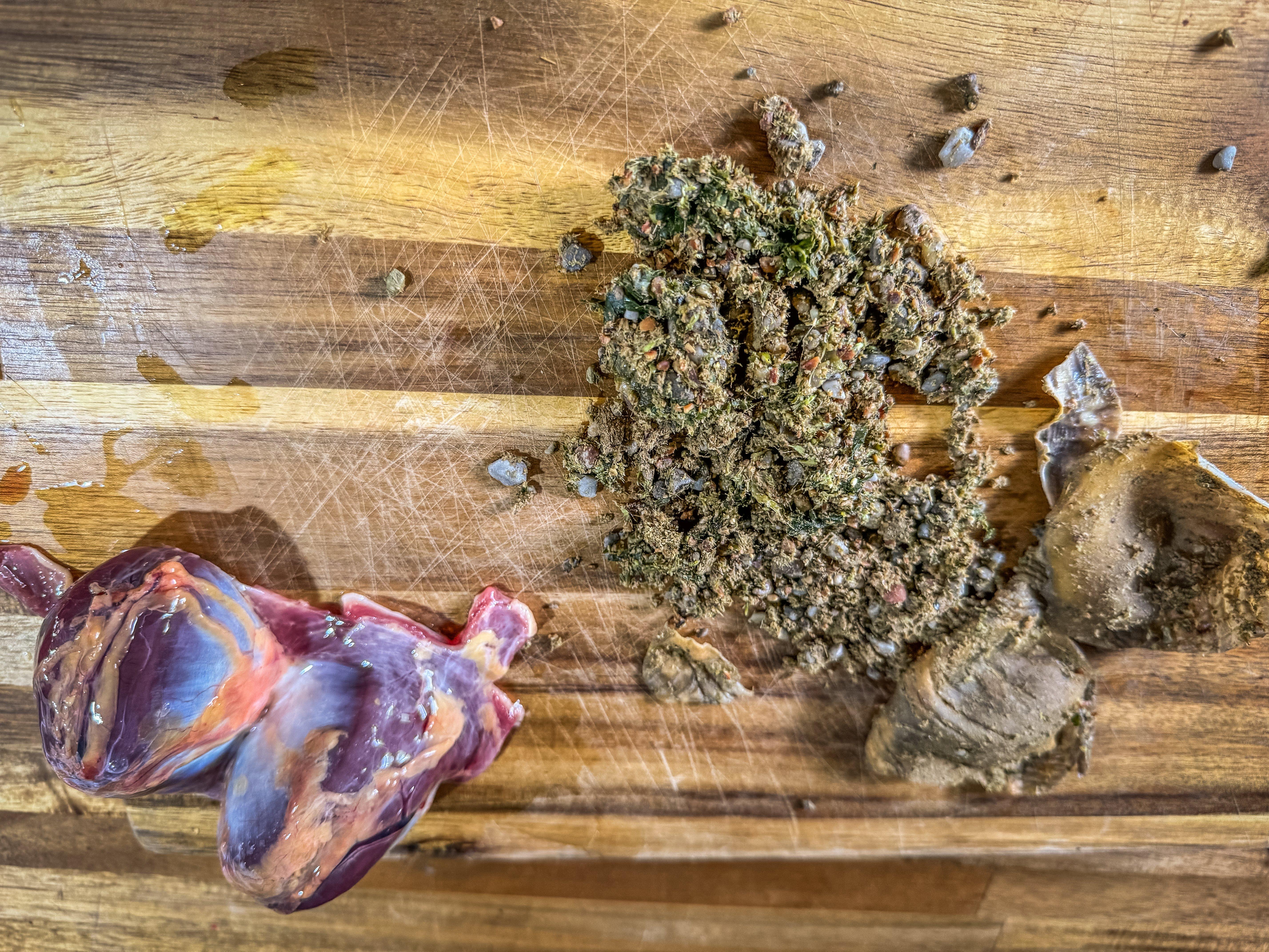 Image: turkey_gizzard_stones_6