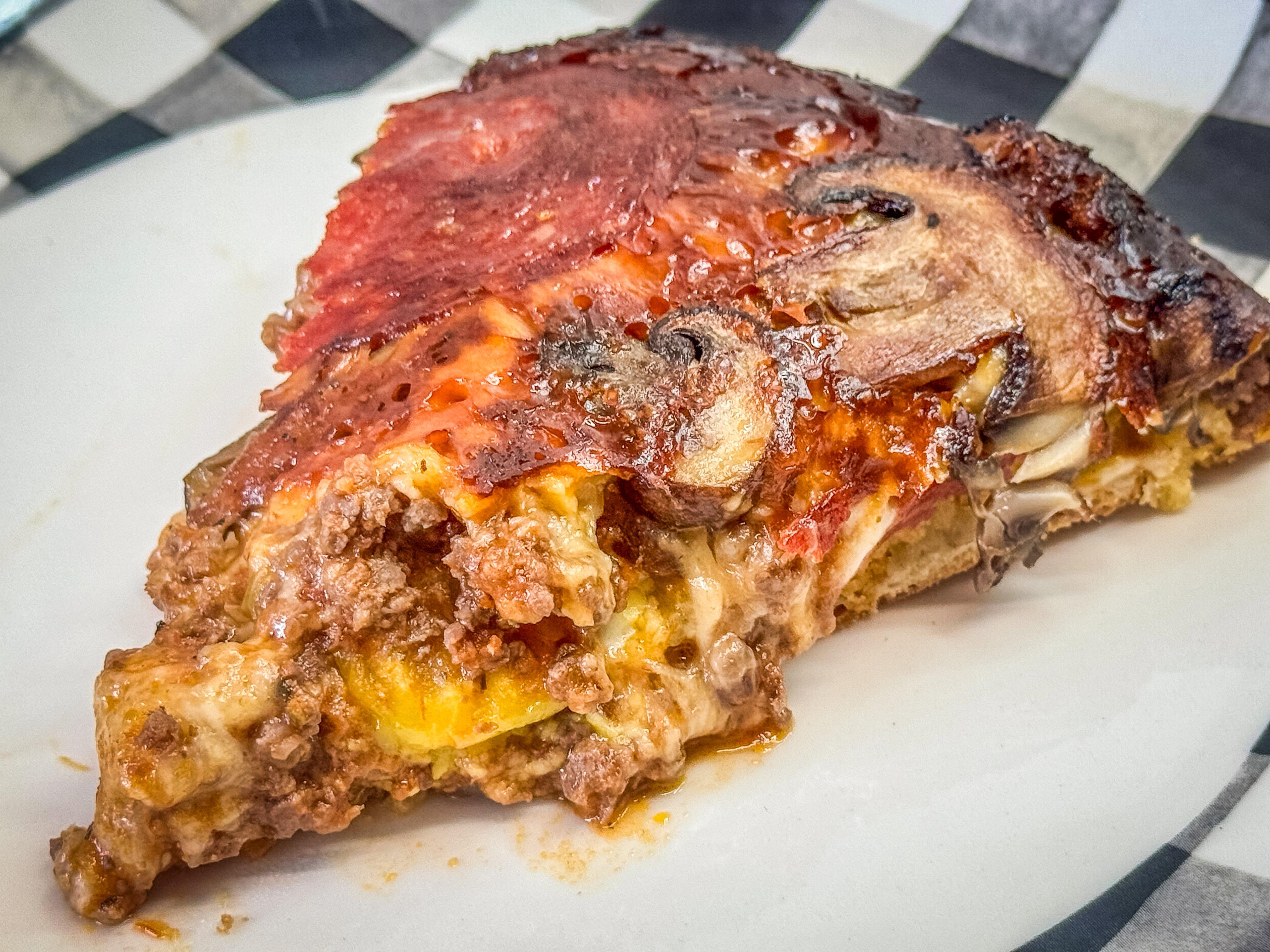 Image: venison_deep_pizza_9