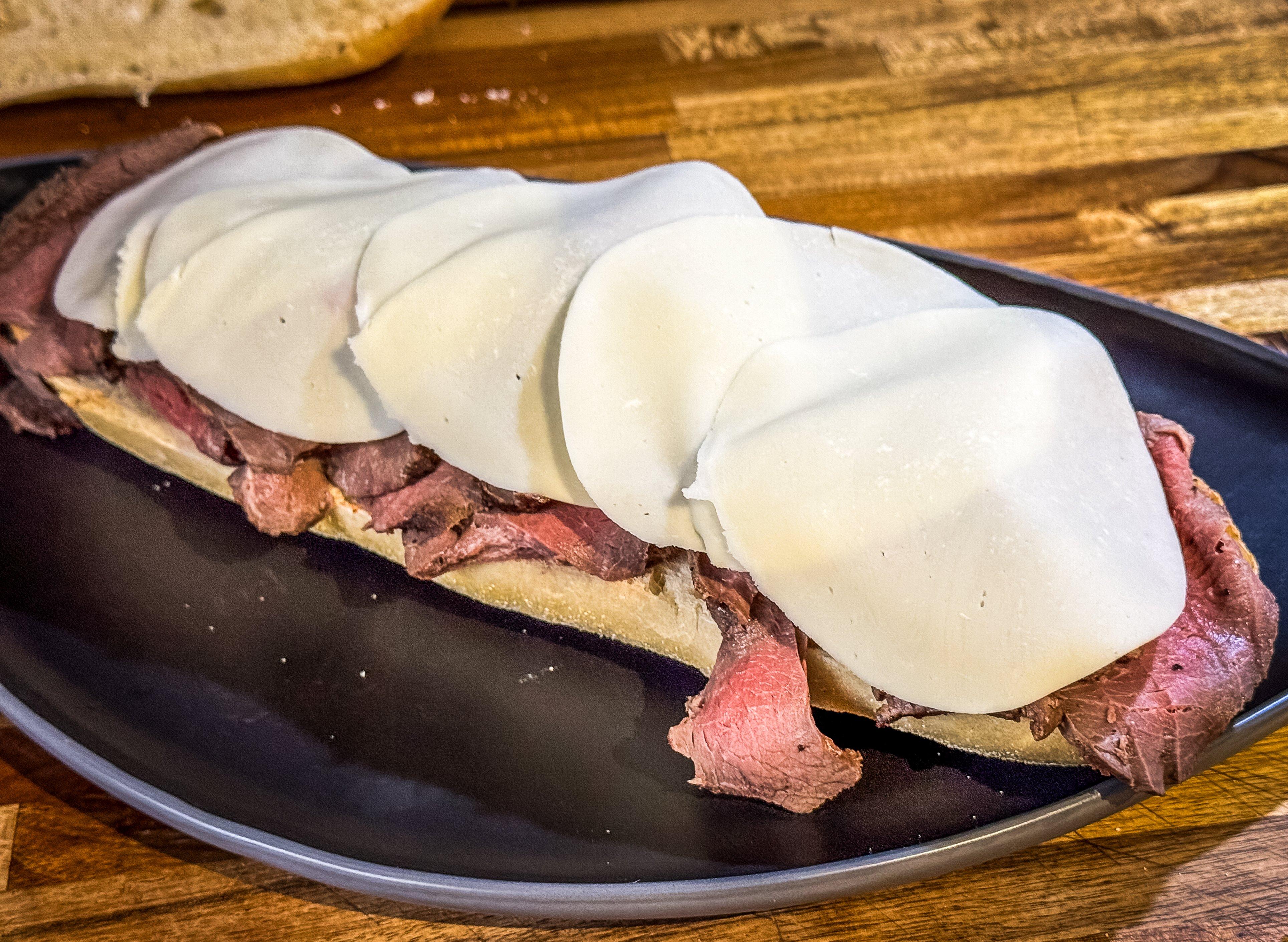 Image: venison_po_boy_5