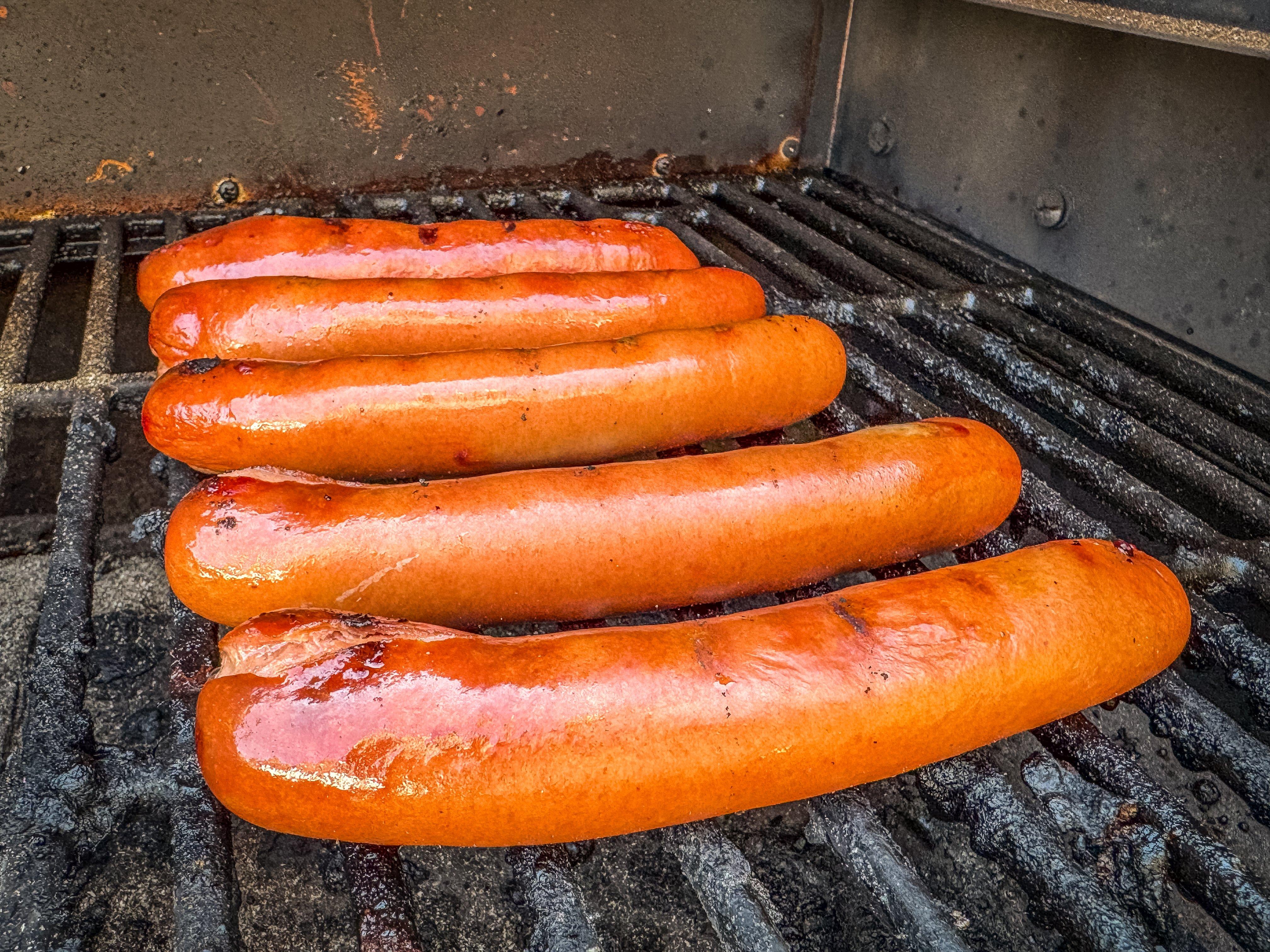 Image: wva_hotdog_sauce_4