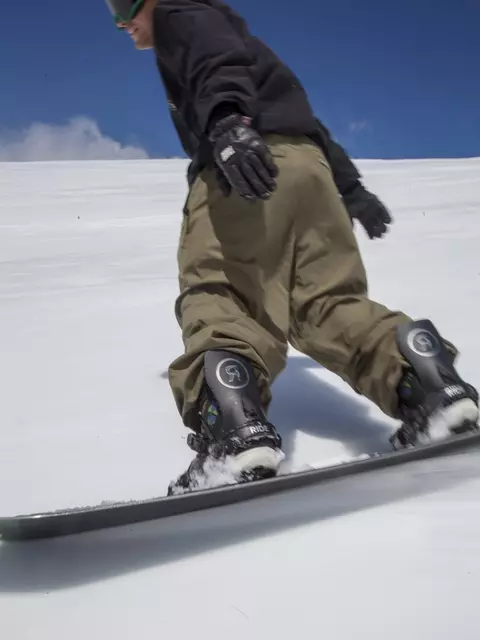 RIDE C-6 Snowboard Bindings 2025 | RIDE Snowboards RIDE C-6 Snowboard Bindings 2025 | RIDE Snowboards