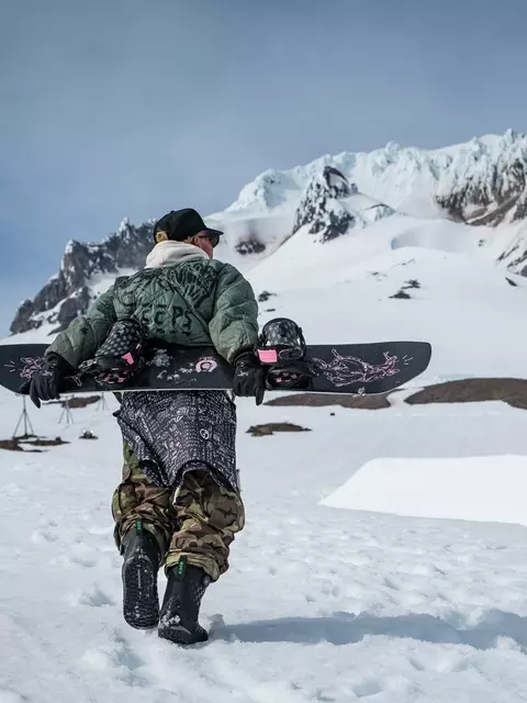 RIDE Zero x Trevor Andrew Snowboard 2025 | RIDE Snowboards RIDE Zero x Trevor Andrew Snowboard 2025 | RIDE Snowboards