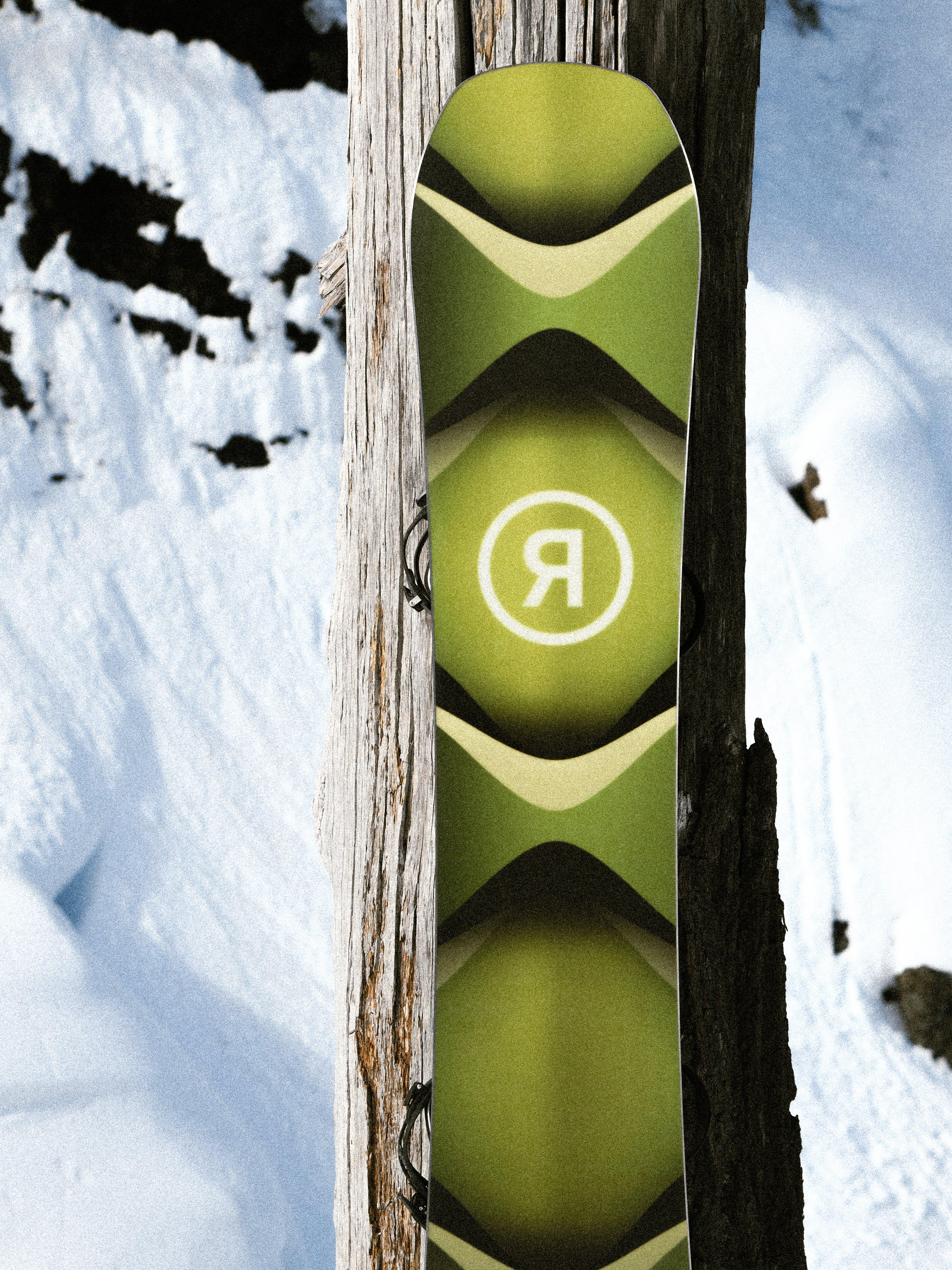RIDE Berzerker Snowboard 2027 | RIDE Snowboards