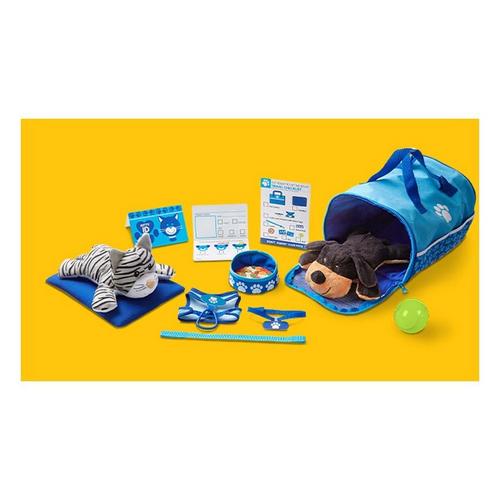 Melissa & Doug Tote & Tour Pet Travel Play Set - Primary Image